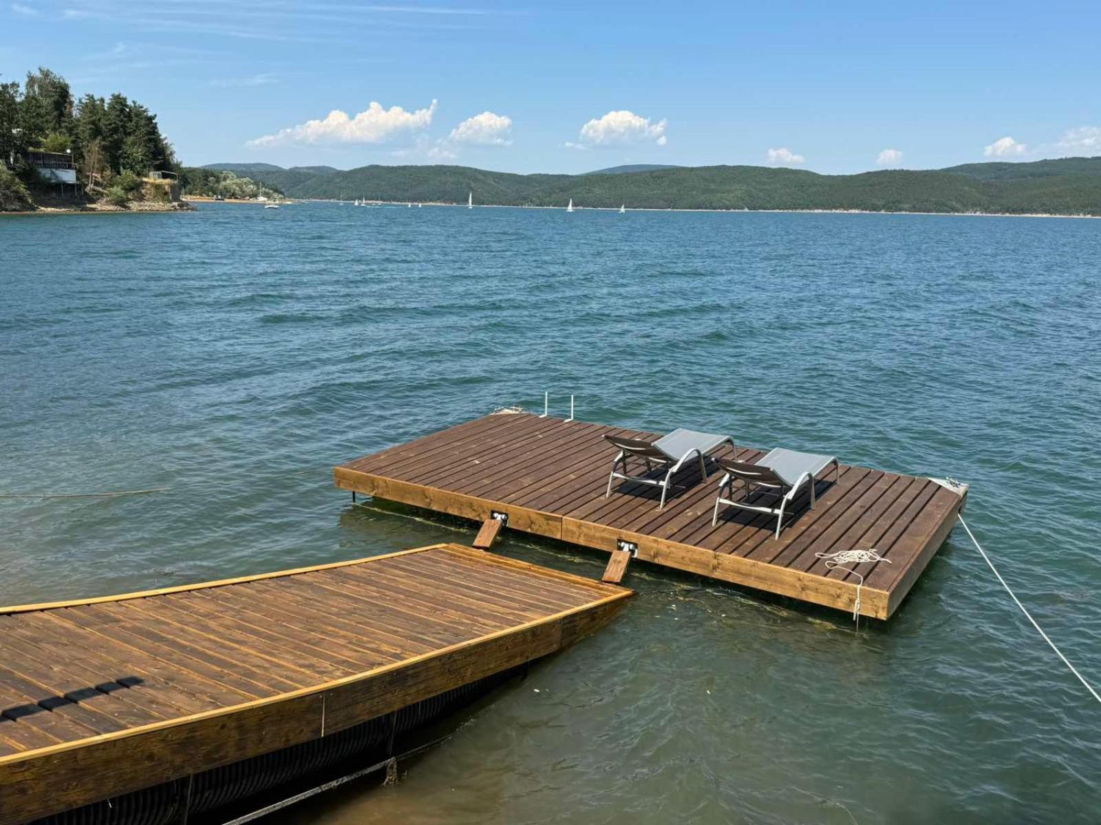 Villa Iskar Lake Residence By Bookvillabg Shtarkelovo Gnezdo Luaran gambar