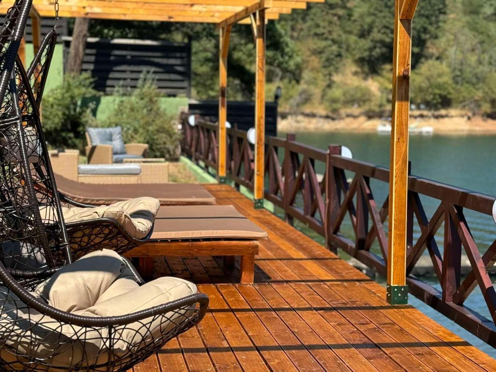 Villa Iskar Lake Residence By Bookvillabg Shtarkelovo Gnezdo Luaran gambar