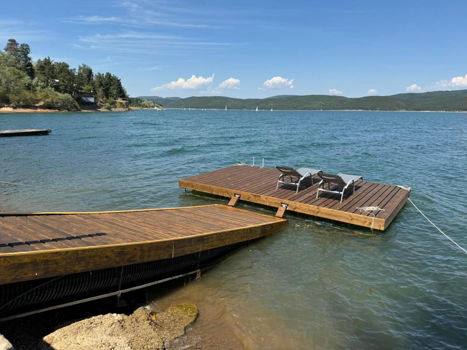 Villa Iskar Lake Residence By Bookvillabg Shtarkelovo Gnezdo Luaran gambar