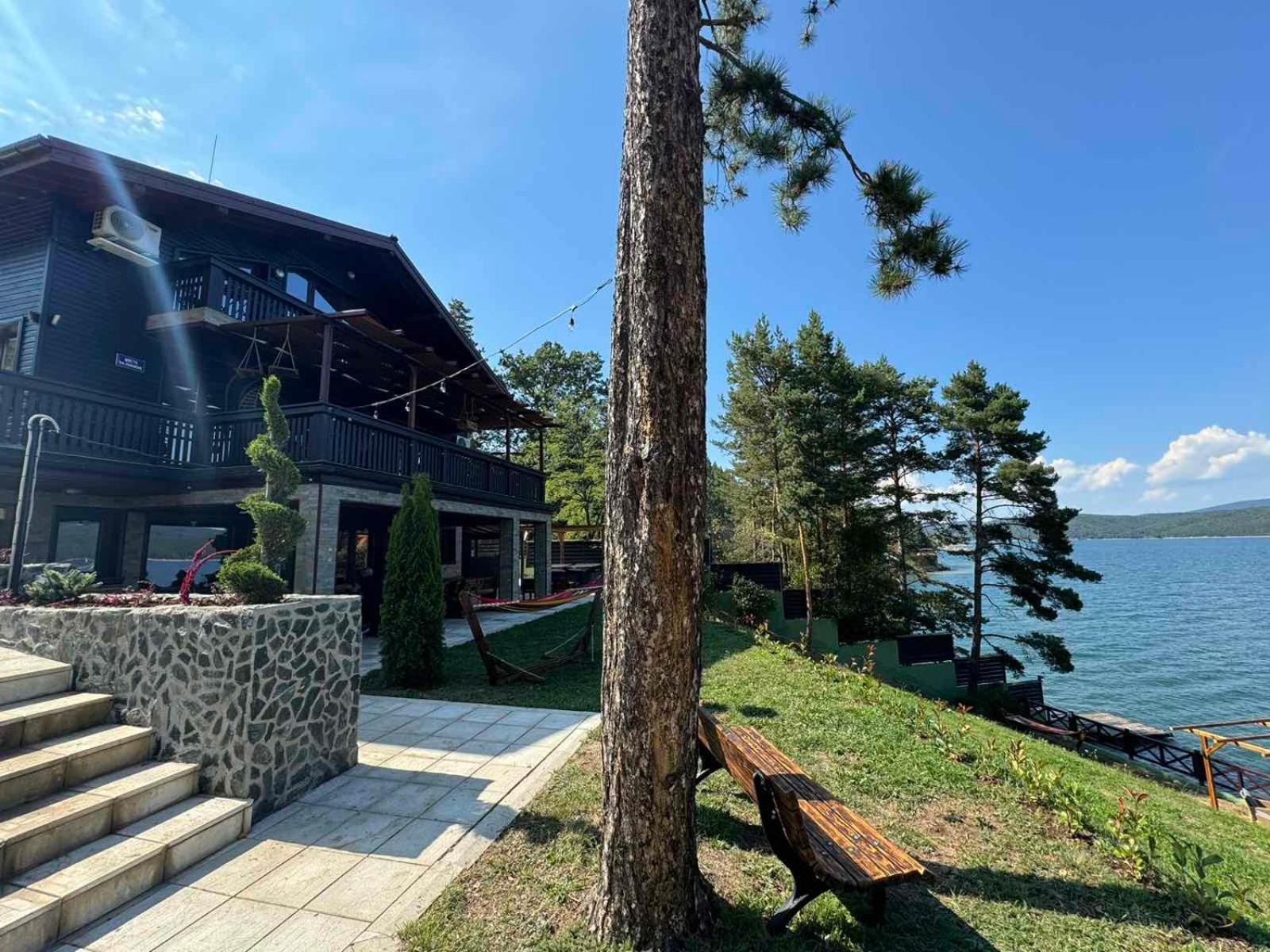 Villa Iskar Lake Residence By Bookvillabg Shtarkelovo Gnezdo Luaran gambar