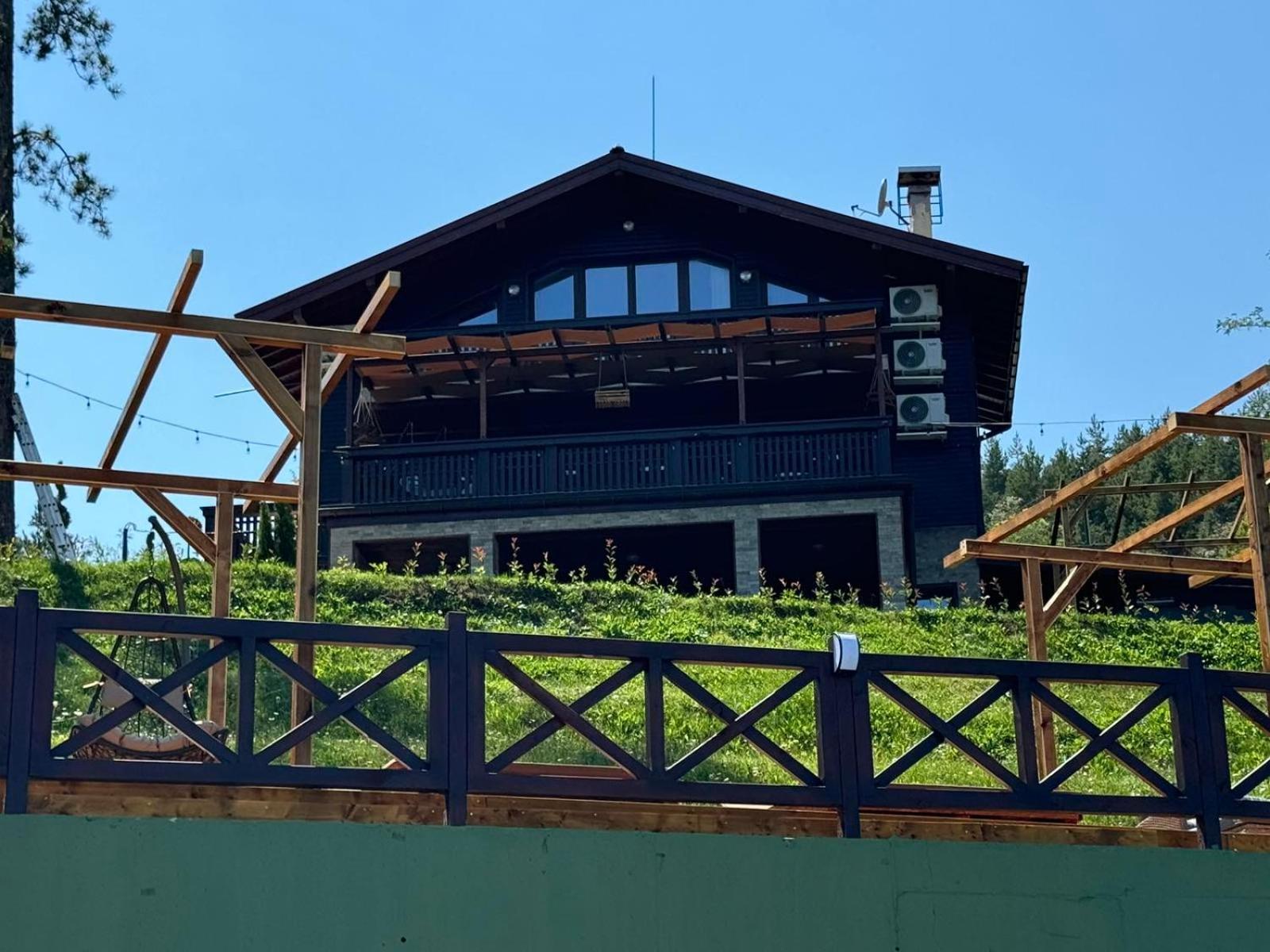 Villa Iskar Lake Residence By Bookvillabg Shtarkelovo Gnezdo Luaran gambar
