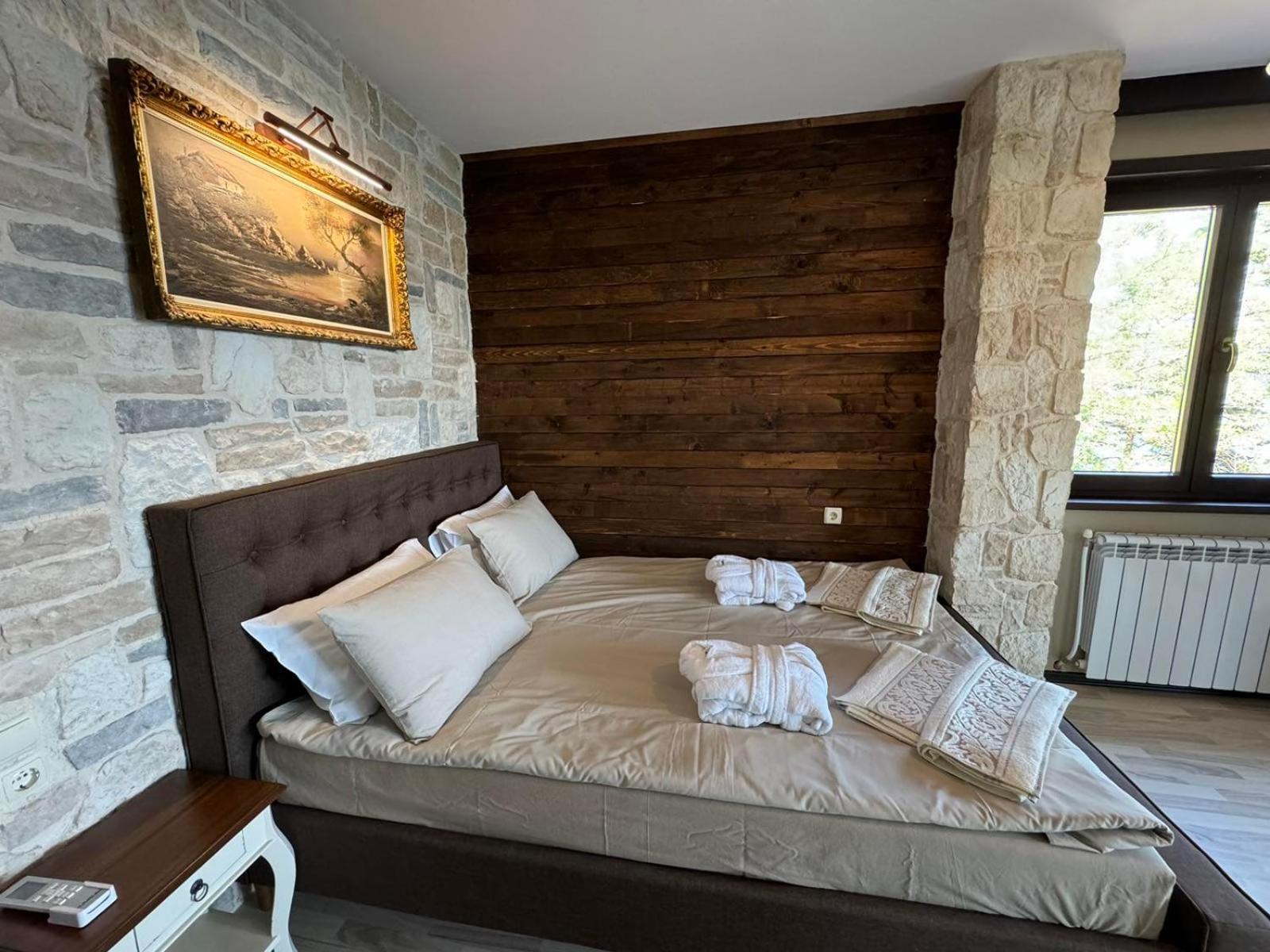 Villa Iskar Lake Residence By Bookvillabg Shtarkelovo Gnezdo Luaran gambar