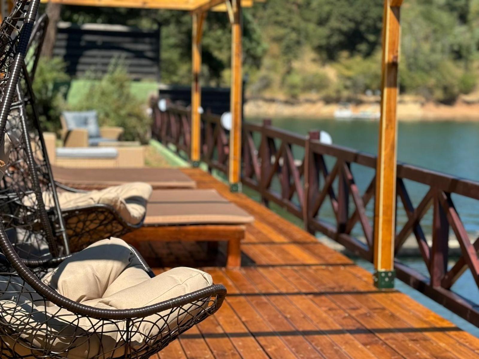 Villa Iskar Lake Residence By Bookvillabg Shtarkelovo Gnezdo Luaran gambar